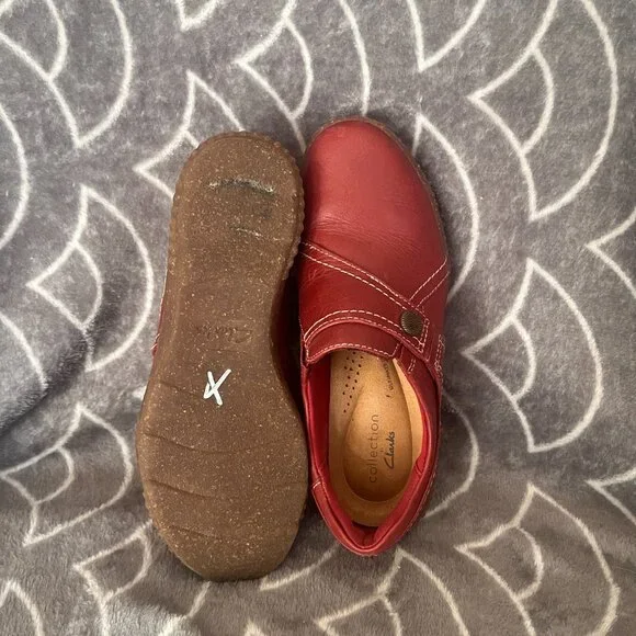 Clarks Caroline Pearl Red Leather Loafer - Size 6.5 - Picture 6 of 6